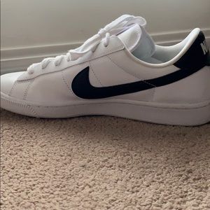 Nike blazer low (white)